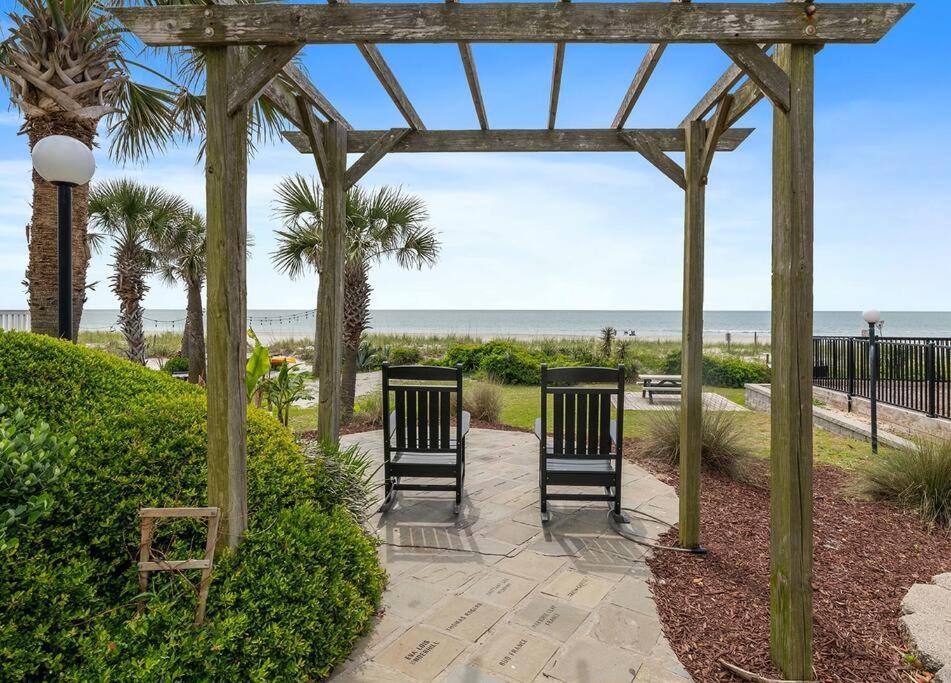 Cabana Palms - Oceanfront Renovated King Bed Sauna Myrtle Beach Bagian luar foto