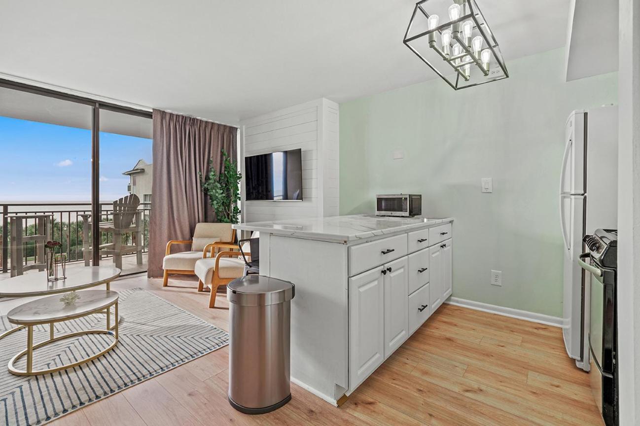 Cabana Palms - Oceanfront Renovated King Bed Sauna Myrtle Beach Bagian luar foto