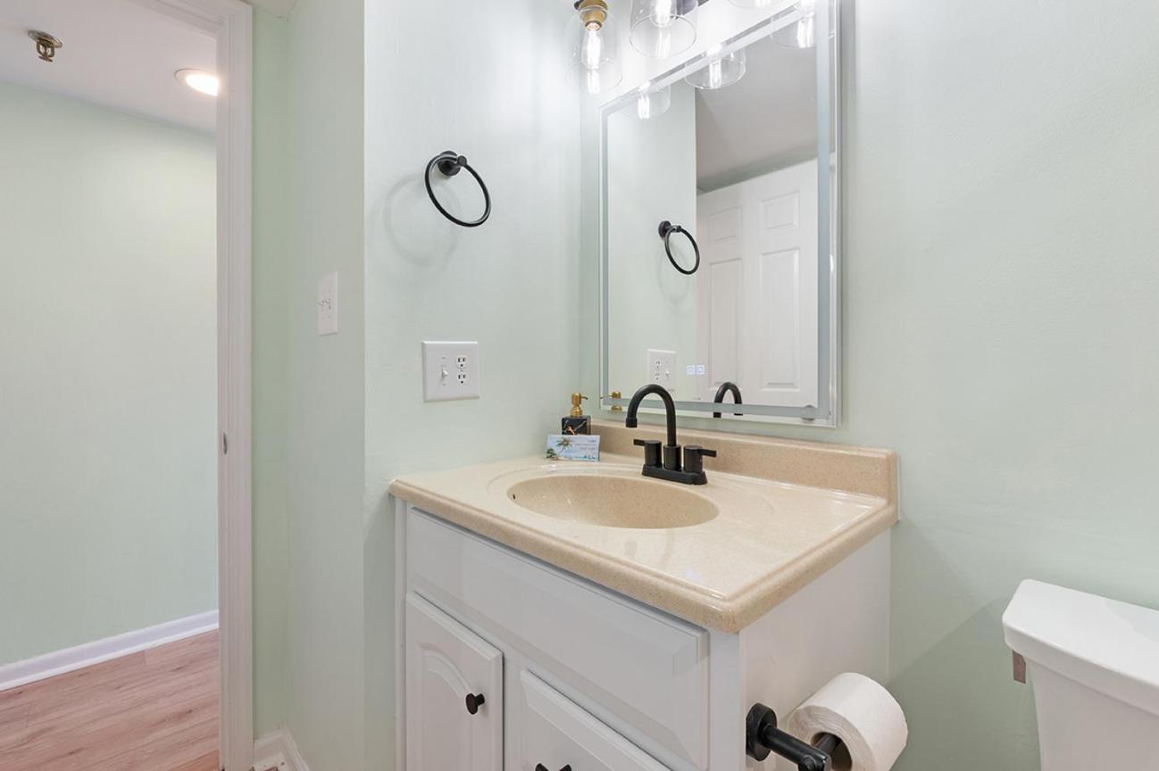 Cabana Palms - Oceanfront Renovated King Bed Sauna Myrtle Beach Bagian luar foto